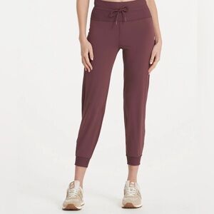 Vuori Daily Jogger, Fig, XS